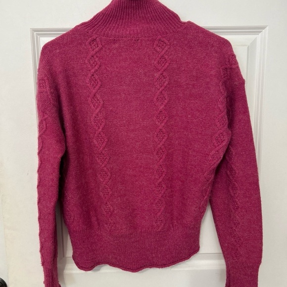 Kut from the Kloth cable mock neck Sweater size, small pink wall blend - Picture 3 of 5